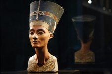 nefertiti.jpg